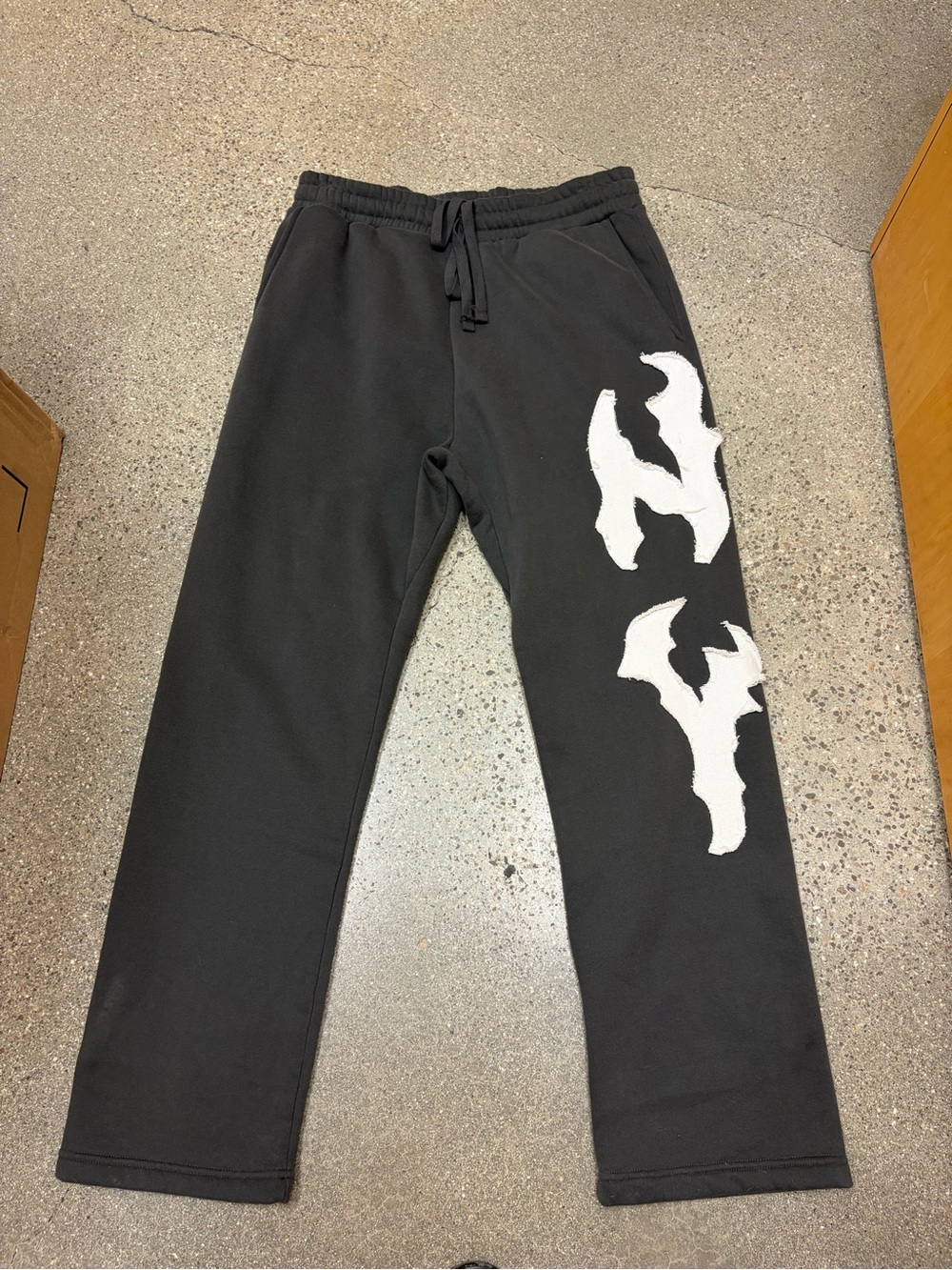 Pacsun NY Appliqué Baggy Sweatpants